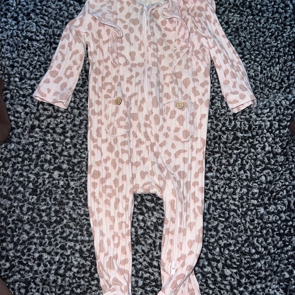 Jessica Simpson Blush Leopard Kids Footie